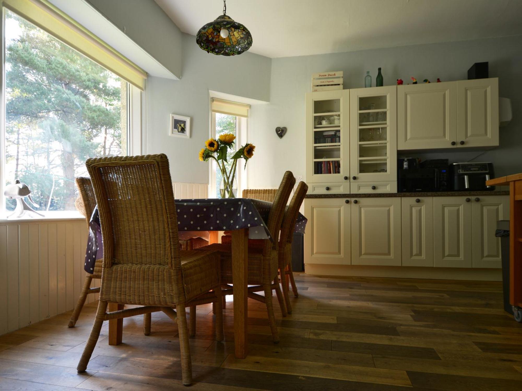 Amazing Cottage With Private Indoor Swim Pool And Hot Tub Grantown-on-Spey Экстерьер фото